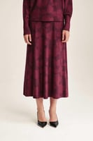 تنورة محبوكة كلوش