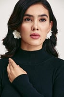 أقراط راتنج شكل وردة