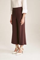 بنطلون ميدي بخصر مطاطي