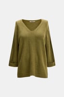 بلوزة محبوكة بقصة فضفاضة