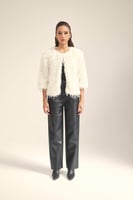 جاكيت فرو بقصة مفتوحة