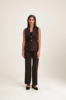 جاكيت محبوك بلاأكمام