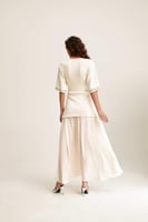 فستان بتصميم قطعتين بكريستالات