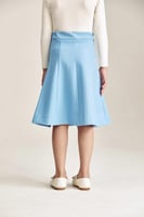 تنورة بقصة إي لاين