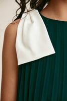 فستان بلا أكمام بأربطة كتف