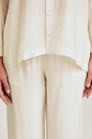 قميص يقصة غير متماثلة