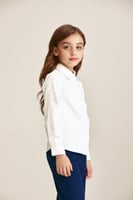 قميص مدرسي بأزرار للإغلاق