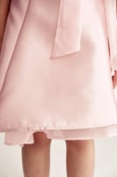 فستان تفتا مزين بفيونكة