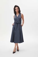 فستان بأزرار مع جاكيت