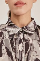 فستان مطبع مزين بعقدة