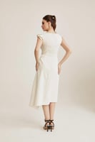 فستان درابية بفتحة من الأمام