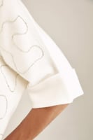 بلوزة مطرزة بالخرز