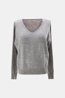 بلوزة محبوكة بتفاصيل لامعة