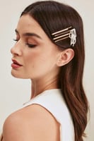 طقم مشبك شعر مزين باللؤلؤ