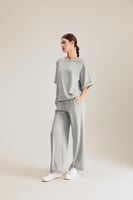 بنطلون بخصر مطاطي برباط