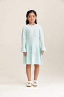 فستان محبوك بنقوش مقلمة