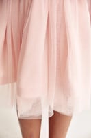 تنورة تول منفوشة