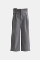 بنطلون واسع بكسرات