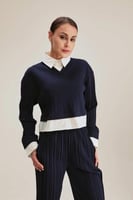 بلوزة بتصميم قطعتين