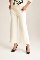 بنطلون واسع بخصر مطاطي