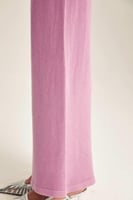 بنطلون سادة بأرجل عريضة