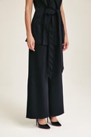 بنطلون سادة بأرجل واسعة