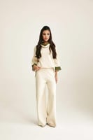 بنطلون سادة بأرجل واسعة