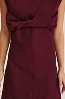 فستان ميدي مزين بعقدة