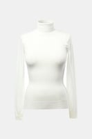 بلوزة بيسك بياقة عالية