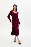 فستان مخمل بقصة الحورية