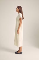 فستان محبوك بكسرات