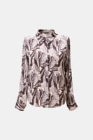 قميص مزين بطبعات