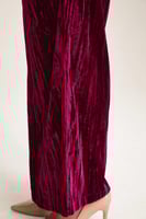 بنطلون مخمل بأرجل عريضة