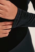 فستان مخمل بقصة كلوش