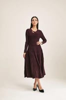 فستان لامع بكسرات