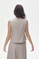 جاكيت بلا أكمام بازرار