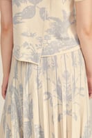 بلوزة موردة بأكمام قصيرة