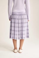 تنورة بنقوش هندسية