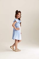 فستان مزين بوردة بارزة