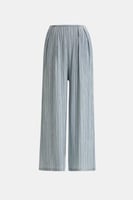 بنطلون بأرجل واسعة