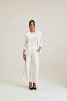 بنطلون بجيوب وخصر مطاطي