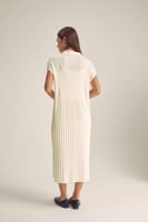 فستان محبوك بكسرات