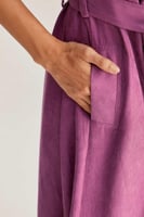 فستان بجيوب وحزام