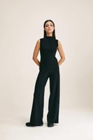 بنطلون محبوك بأرجل واسعة