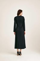 فستان كلوش بأكمام طويلة