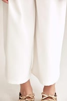 بنطلون بخصر عالي برباط