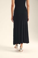 تنورة بخصر مطاطي