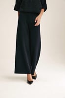 بنطلون واسع بخصر مطاطي