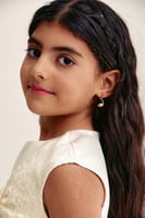 حلق متدلي شكل هلال