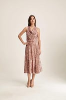 تنورة ترتر بقصة كلوش